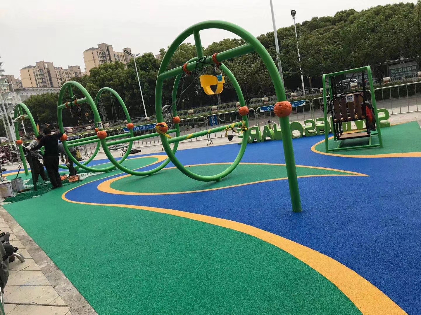 兰州全塑型塑胶跑道公园EPDM塑胶跑道
